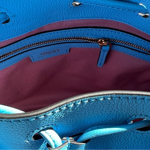 NEW! VERSACE La Medusa Blue Leather Drawstring Hobo Satchel Bucket Bag Travel - Picture 16 of 17